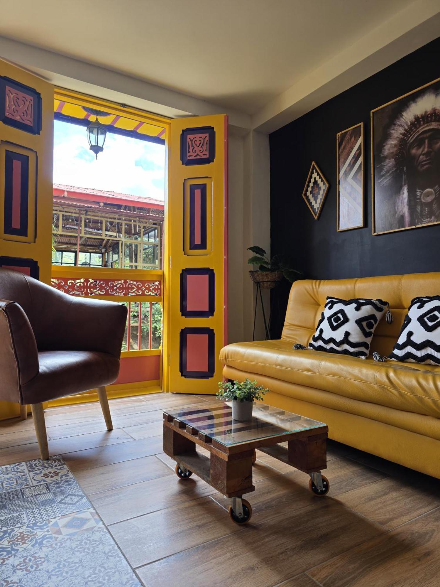 Confortable Apartamento A 20 Mt Del Parque Principal ซาเลนโต ภายนอก รูปภาพ